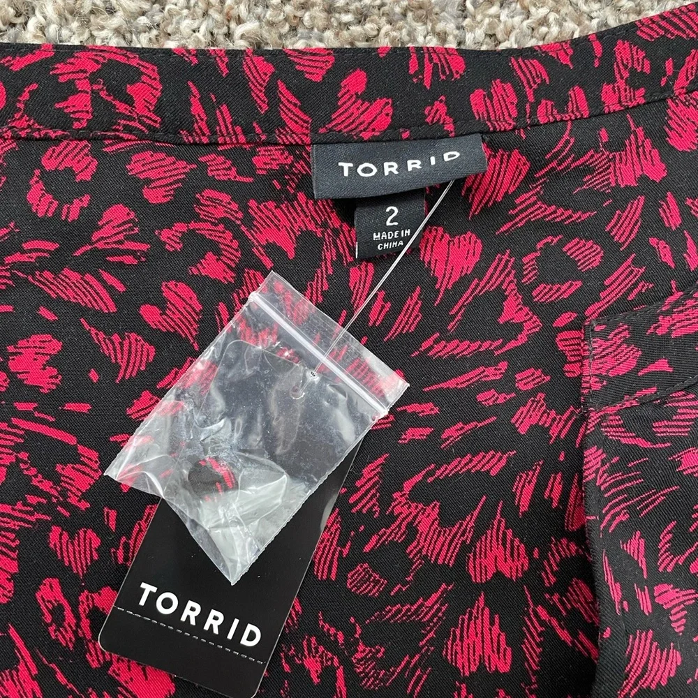 Torrid Red A-Line Midi Dress with V-Neck and Cuffed Sleeves XXL heart Red - Picture 8 of 16